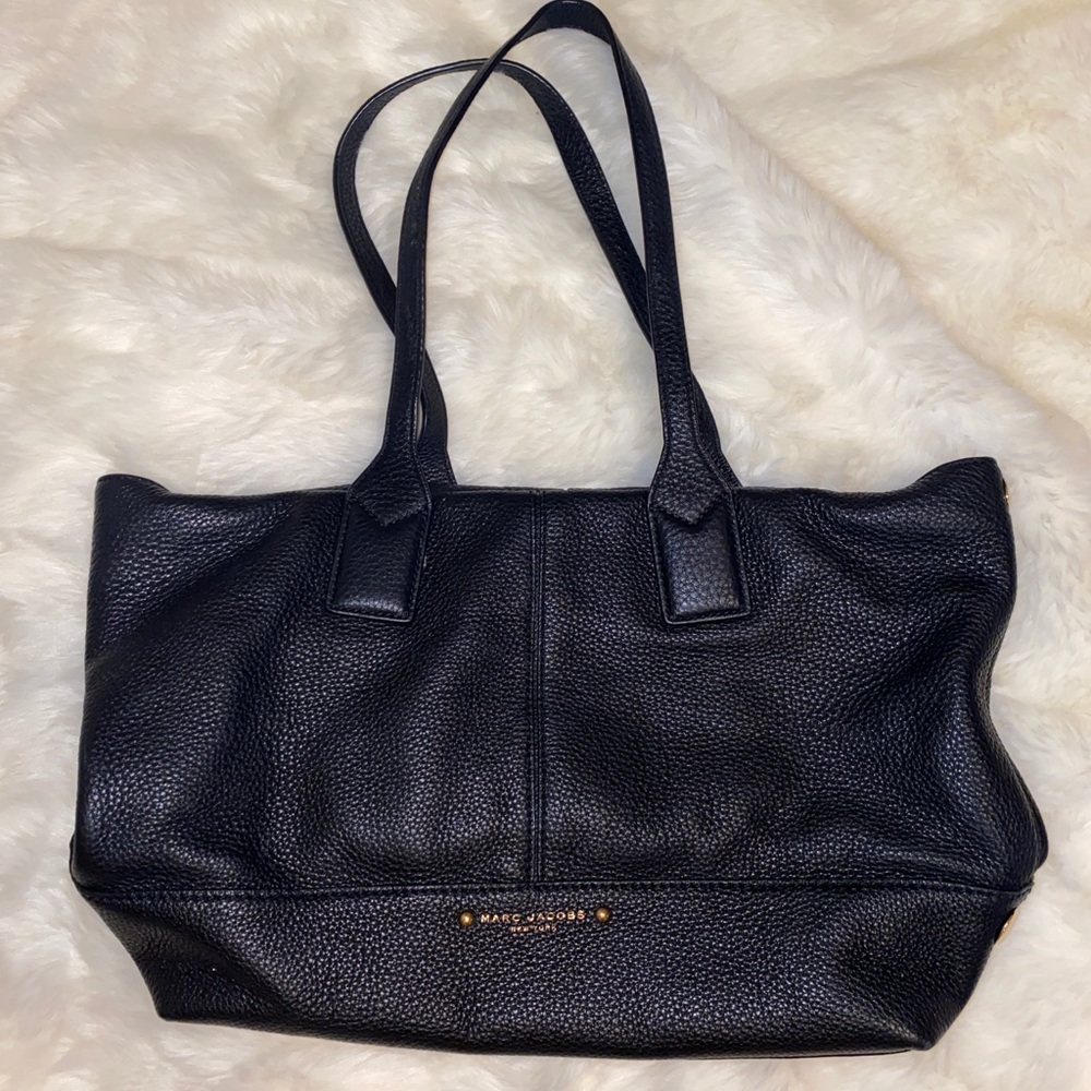 MARC JACOBS Classic Black  Shoulder Tote Purse.